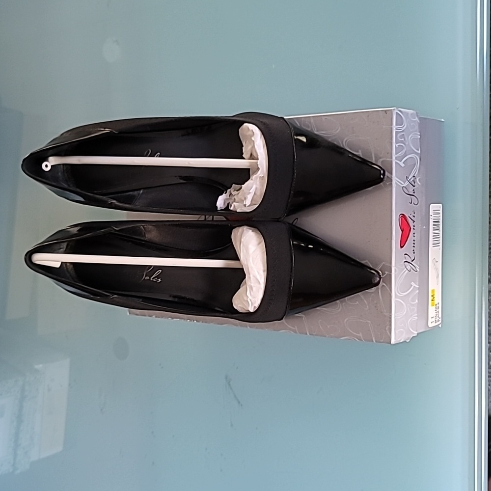 Women's shoes